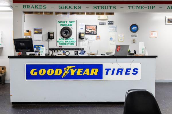 Bridge Street Tire & Alignment Inc.