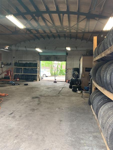 Lopez Tire Shop