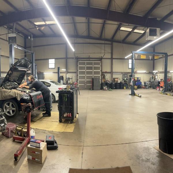 Larry's Aauto Motor