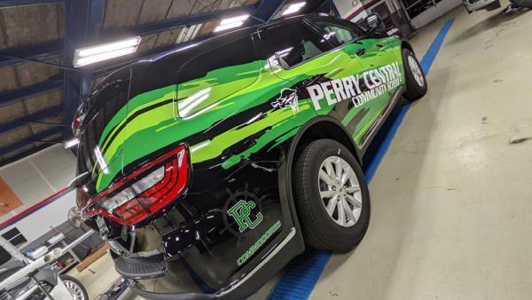 Titan Tint & Graphics