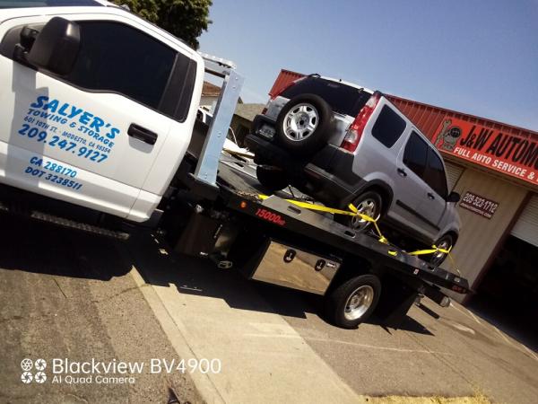 Salyer's Towing and Storage