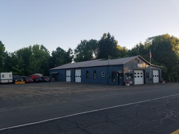 Roy's Service Station