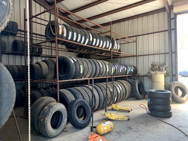 990 Tire Service