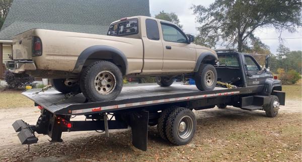 J.r.'s Towing & Recovery