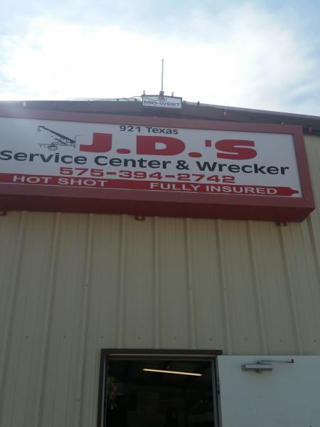 J d'S Wrecker & Services Center