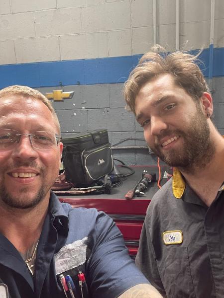 Johnvicts Automotive