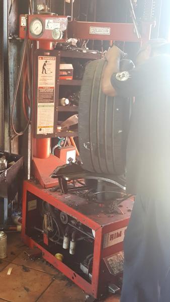 Omar's Wheels & Tires