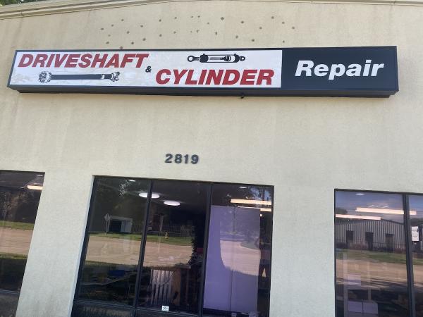 White's Drive Shaft/Hydraulic Cylinder Repair