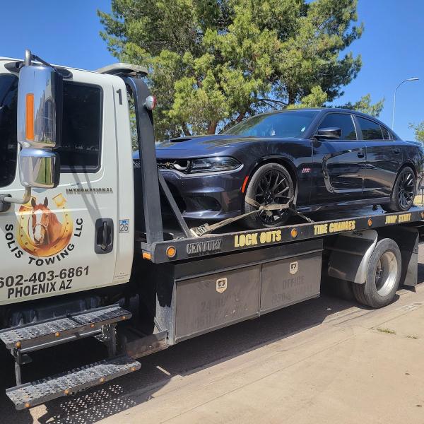 Gruas Solis Towing LLC