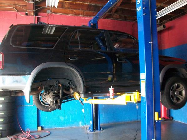 Martinez Wheels & Tires LLC