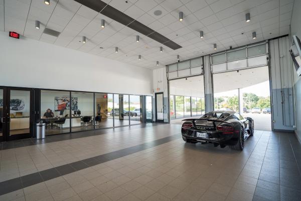 Porsche Plano Service Center