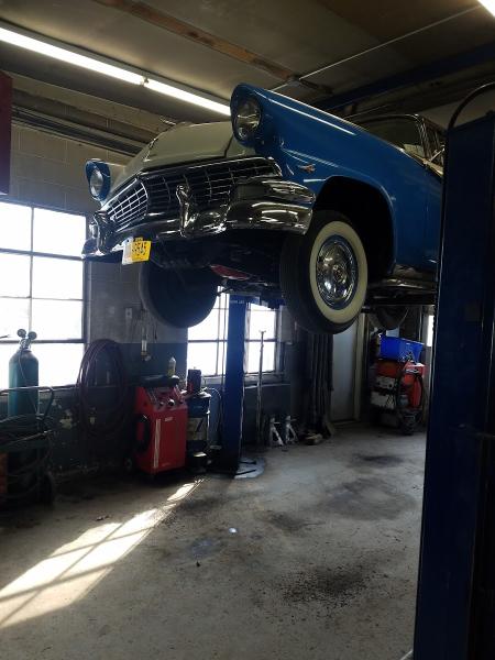 J & S Automotive