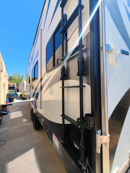 Chi Girl RV Detailing