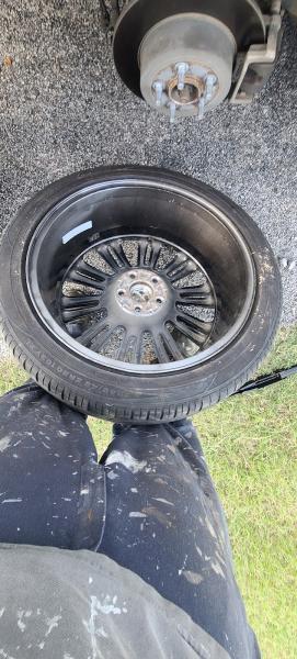Araujo's Tire and Rims Repair