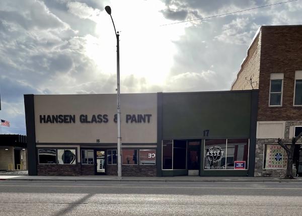 Hansen Glass & Paint