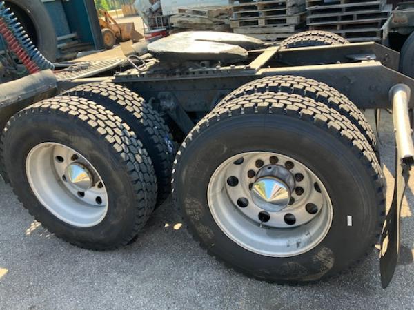 Octagon Tire- Commercial Tires + Semi-Truck Parts/Accessories