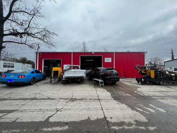 New Millenio Collision Bodyshop