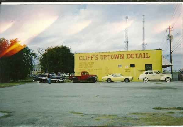Cliff's Uptown Detail
