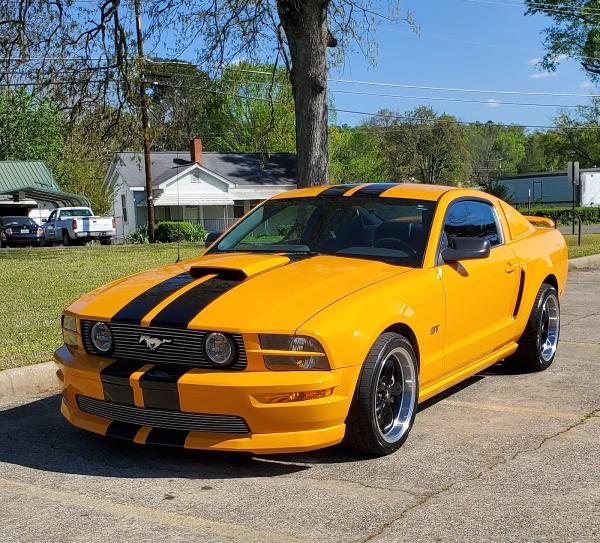 F & S Body Shop & Wrecker Services