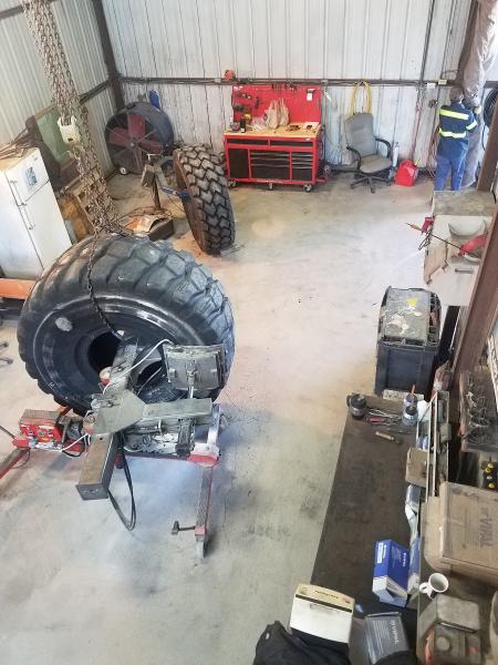 Boom Country Tire