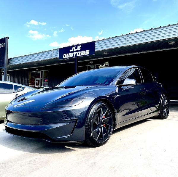 JLE Customs