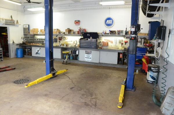 Novak's Service Center