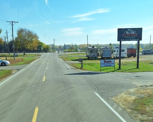 Clinton Truck and Trailer Repair
