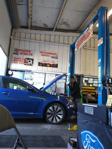 Grease Guys Auto Service Smog-Brake and Light Inspections