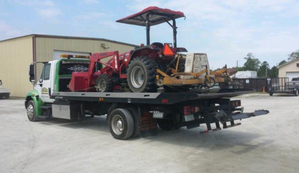 On the Hook Towing and Recovery