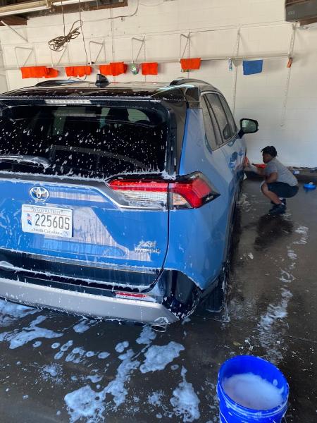 Family Ties Hand Carwash