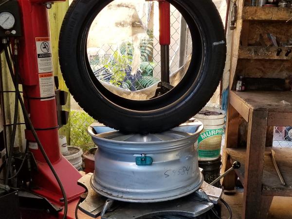 Calderon Quality Tires