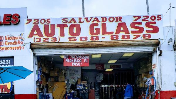 Salvador's Auto Glass