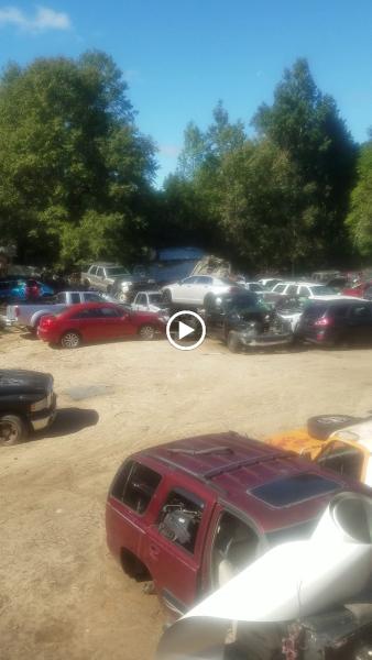 B & J Auto Parts and Salvage