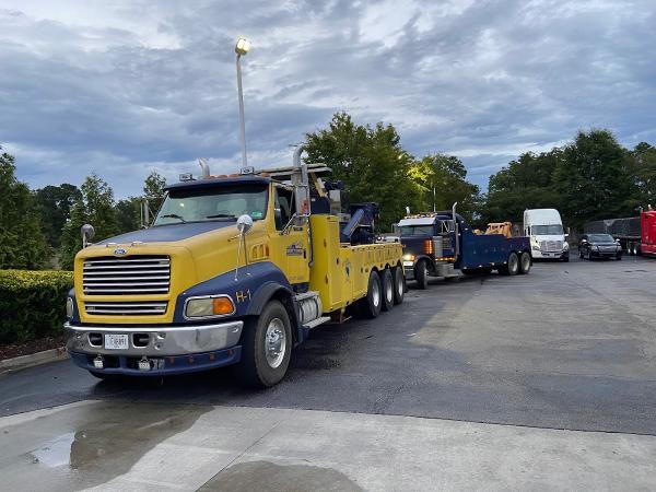 Sutton's Towing & Recovery