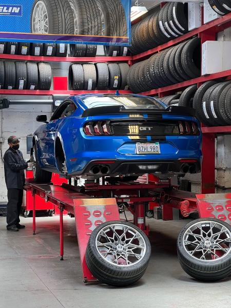 Robert's Tires & Wheels