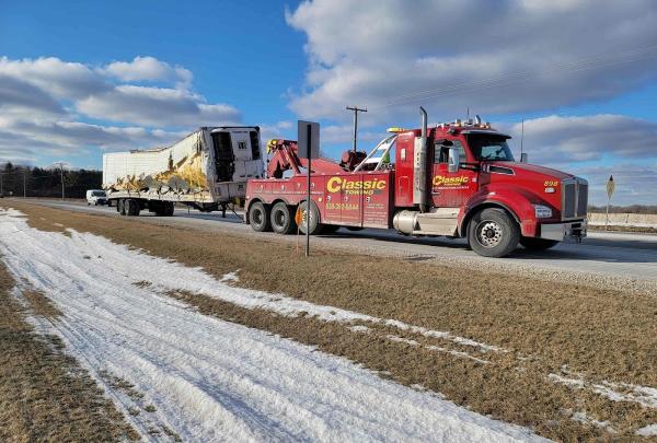 Naperville Classic Towing