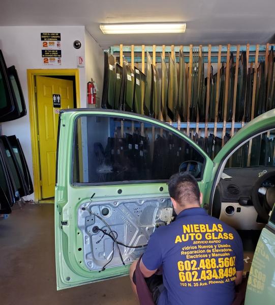 Nieblas Auto Glass