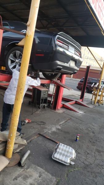 George's Mufflers
