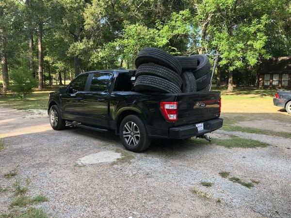 Vals Tire and Mechanical Llc