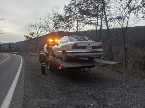 Skeeter's Auto Body & 24 Hr Towing