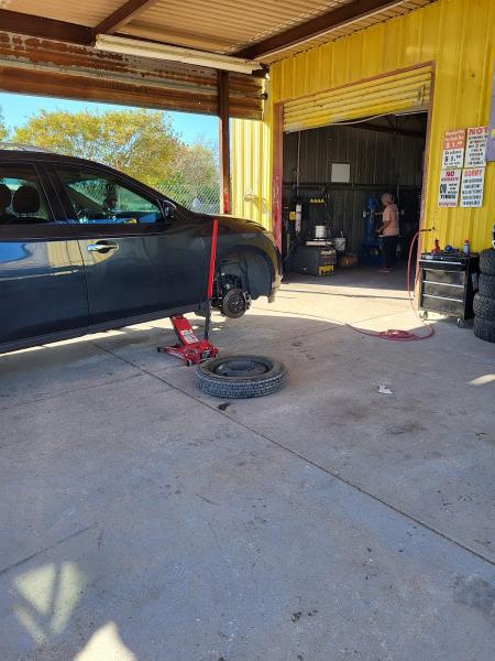 H & M Tire Company LLC