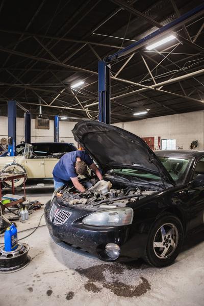 Vic's Auto Service