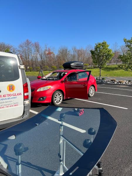 Hi-Tech Auto Glass