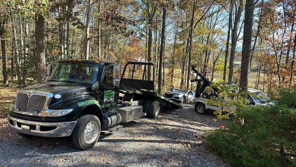 Hanover Wrecker Service Tow Truck & Roadside Assistance Services