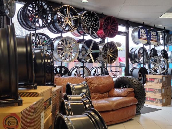 M E Auto Accessories