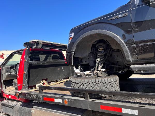 Lucy's Towing Services LLC