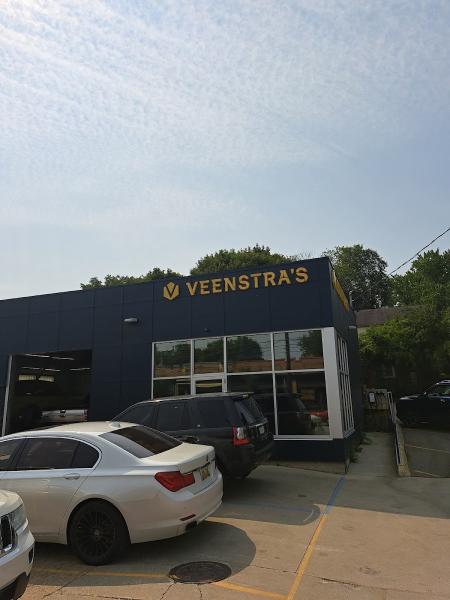 Veenstra's Garage