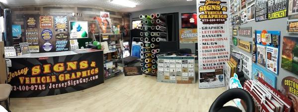 Jersey Signs & Vehicle Graphics