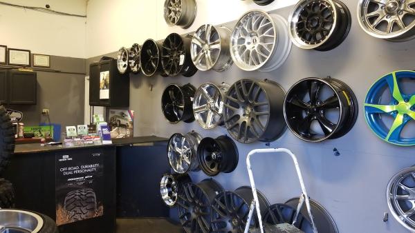 Santis Tires & Wheels