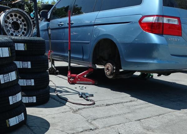 Galvez Tires